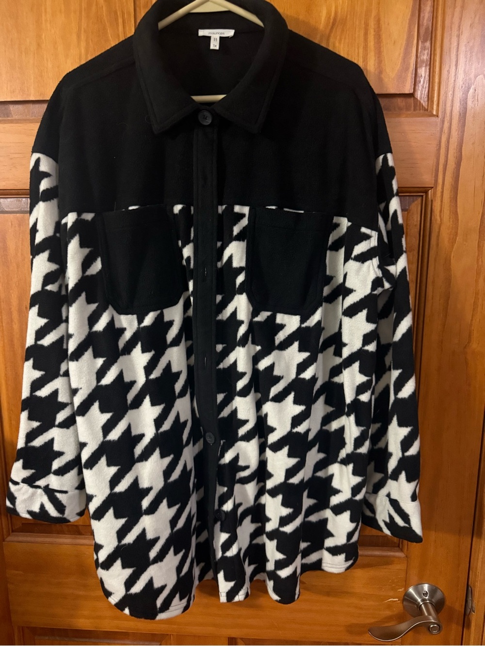 Maurices Black & White Houndstooth Fleece Button-Down Shirt Jacket